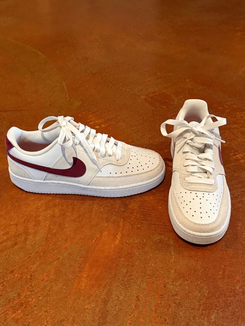 Nike Low Dunk Leather and Suede Sneakers Womens size 7.5